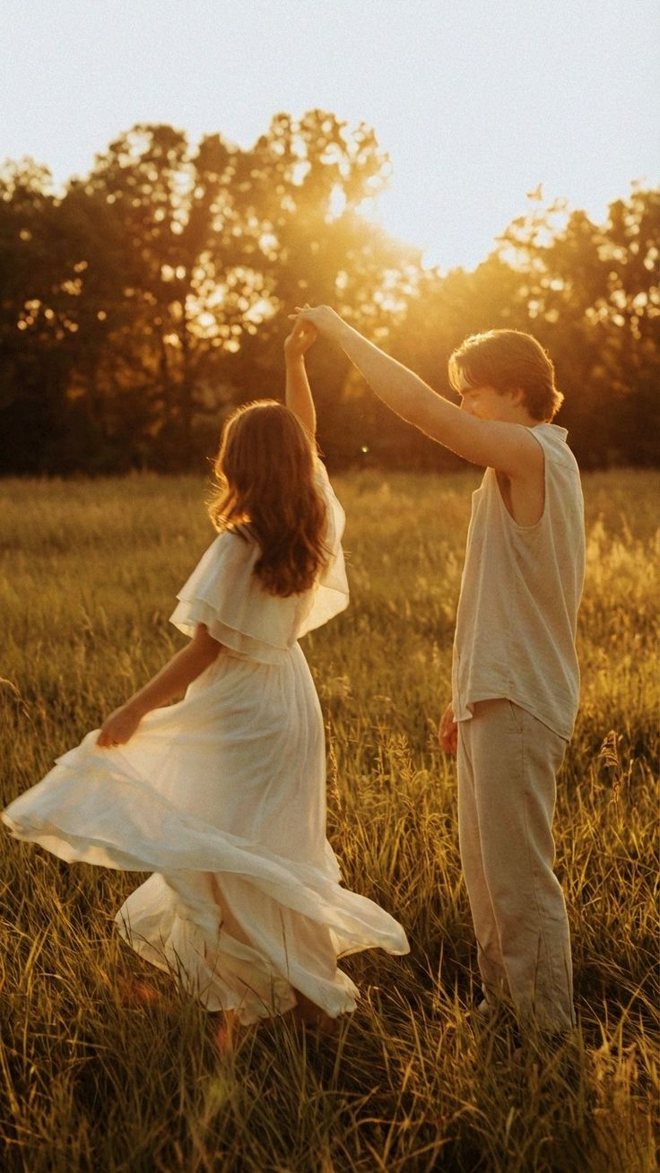 Golden Hour Couple Portraits